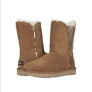 NIB Ugg Sparkle Classic Zip